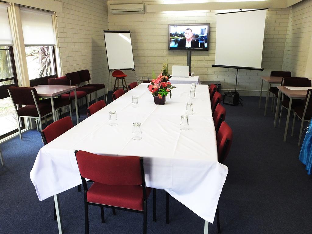 Edinburgh Motor Inn Warragul Kültér fotó