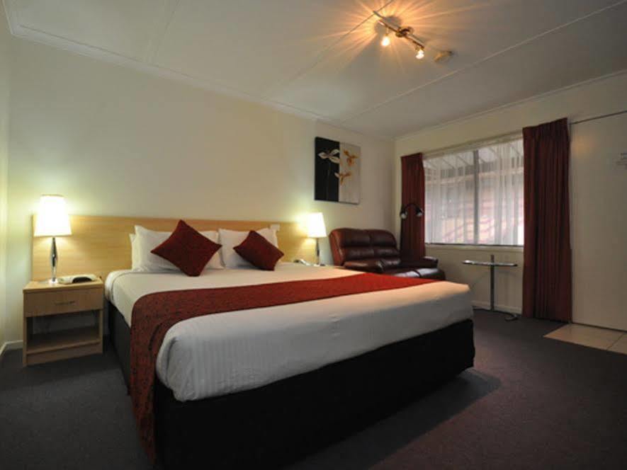 Edinburgh Motor Inn Warragul Kültér fotó